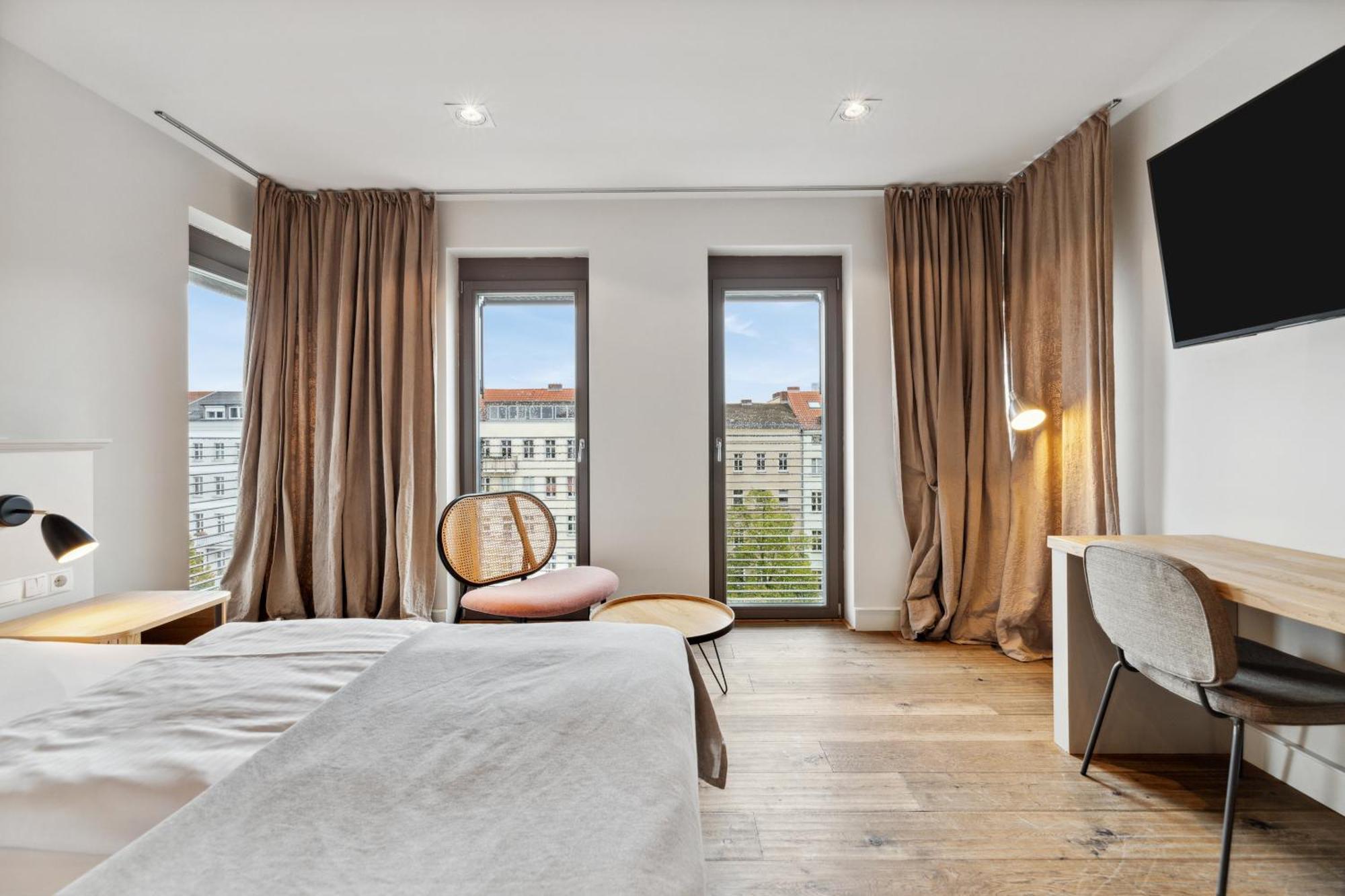 Queen Room